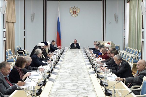 Епископ Сергей Ряховский рассказал на Президентском совете о работе с молодежью