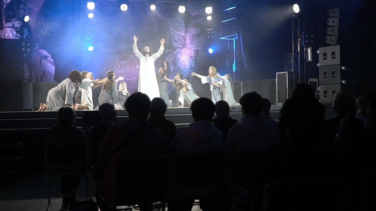 Христианский спектакль «Сын» впервые показан в Финляндии