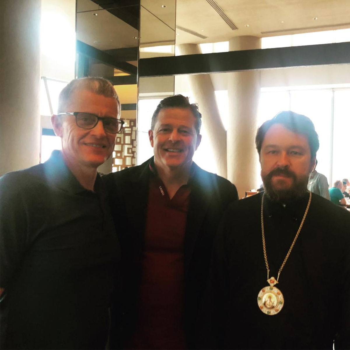 Епископ Маттс-Ола Исхоел и митрополит Иларион на конференции «Jesus Global Youth Day 2019»