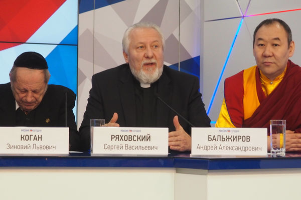 Епископ Сергей Ряховский поддержал Патриарха и назвал миссию России