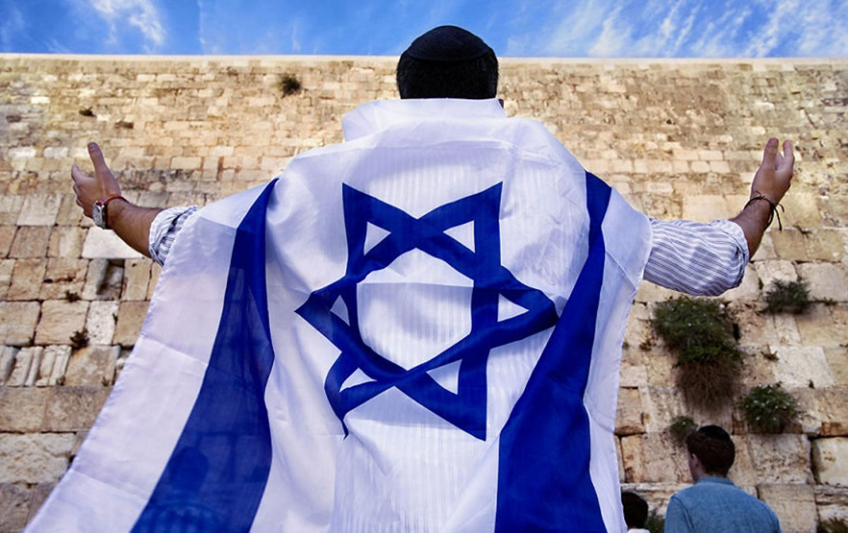 Флаг Израиля у стены плача
