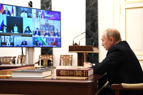 Президент РФ провел встречу с представителями религиозных объединений