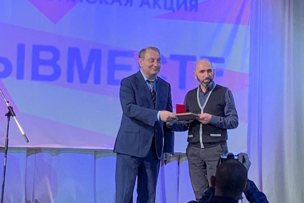 Пастор Вячеслав Елоев получил медаль от Президента России за волонтёрскую деятельность