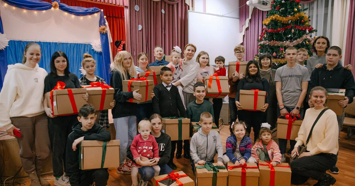 Московские христиане отправили 802 рождественских подарка в разные города