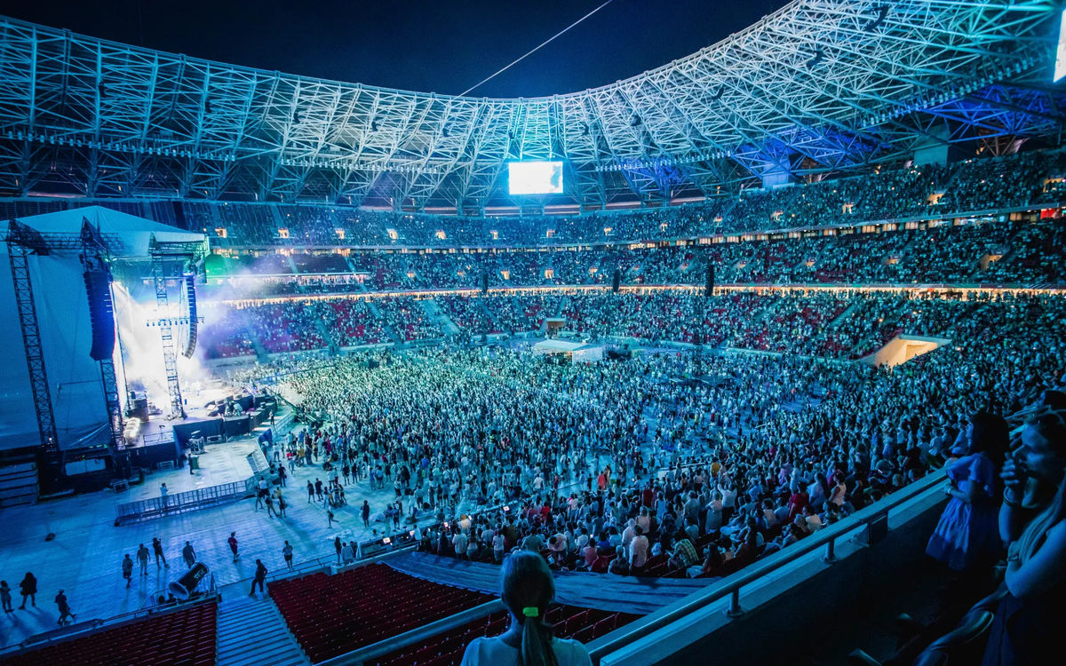 40 тыс. христиан разных деноминаций прославили Бога на стадионе в Венгрии