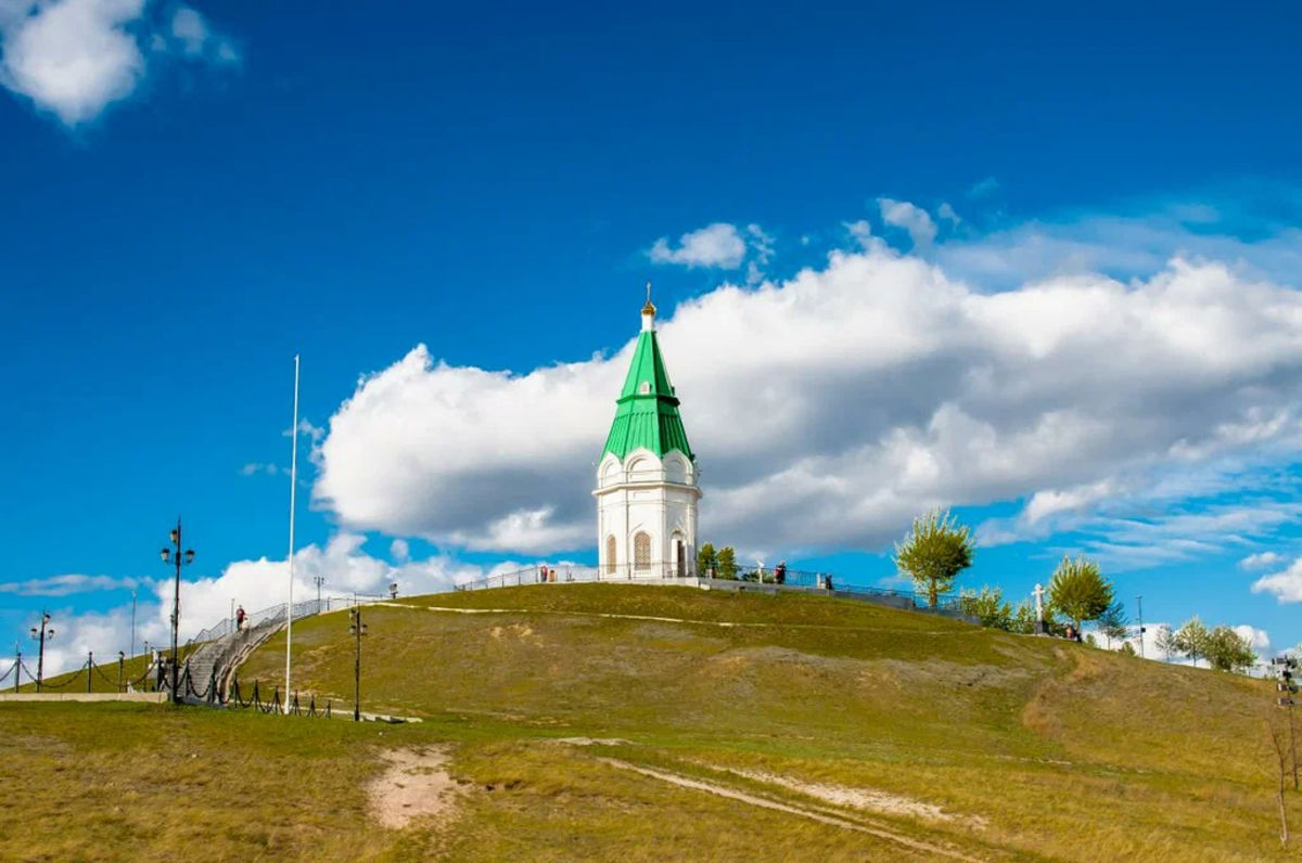Пасторы совершили молитву за Россию на Караульной горе в Красноярске