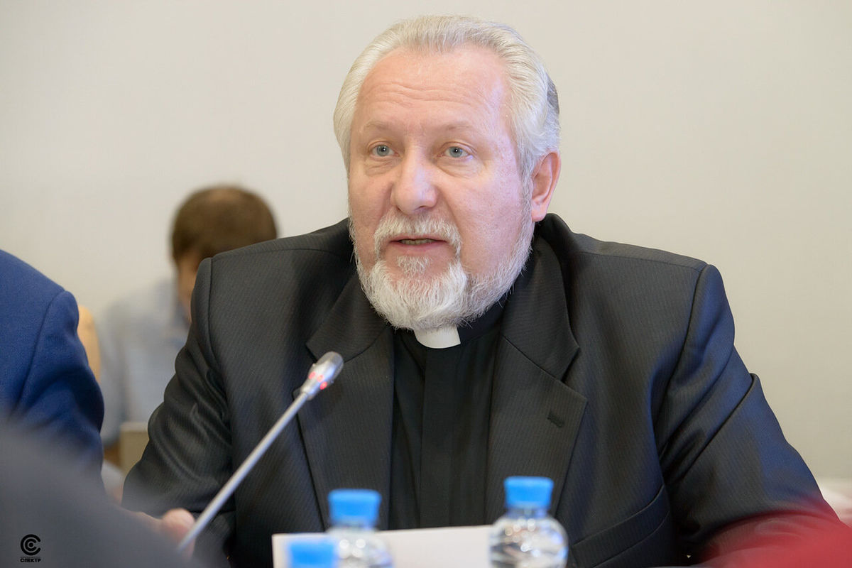 Епископ Сергей Ряховский: Внесение священнослужителей в санкционные списки лишь увеличивает уровень ненависти