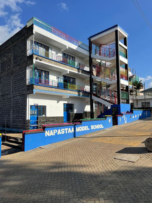 Skoleåret er i gang, i nytt klasserom!