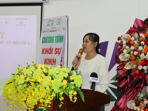STRENGTHENING DIGITAL BUSINESS TRANSFORMATION SKILLS FOR WOMEN IN VINH LONG