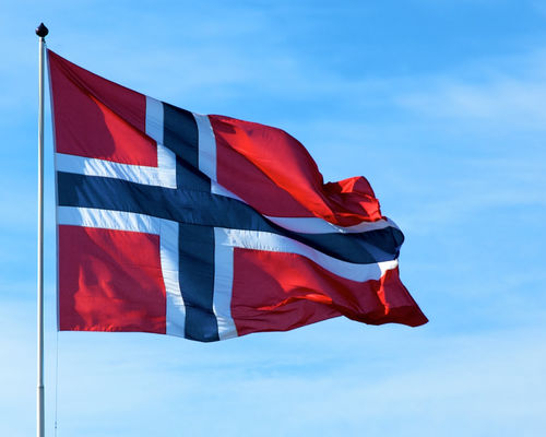 Gratulerer med nasjonaldagen Norge!