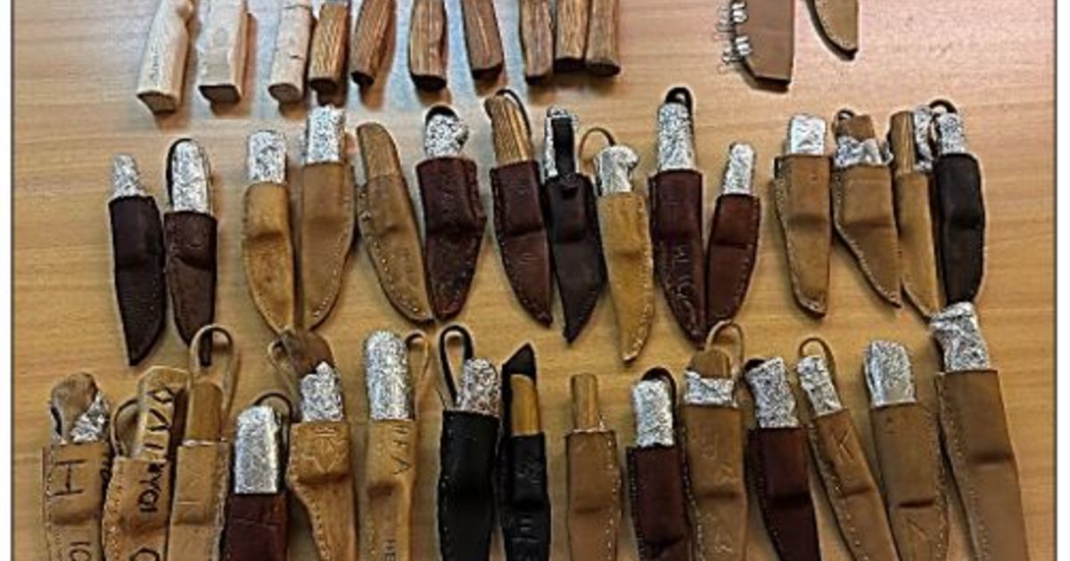 Speidere og kniv hører sammen!  Og det forsto antakelig  Sparebanken Norge …