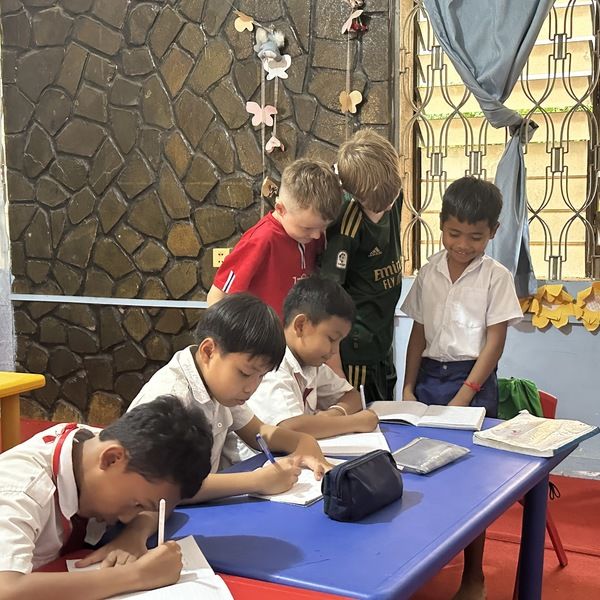 Familien Nygaard deler fra FamilieDTS og Kambodsja