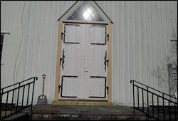 Ny dør til Meløy kirke