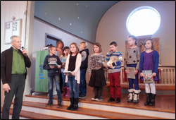 Gudstjenesten i Halsa den 16. november var det utdeling av kirkebøker til 8 og 10 åringene.