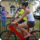 www.kinderattr.ru Аттракцион Бир Байк Пивной велосипед
