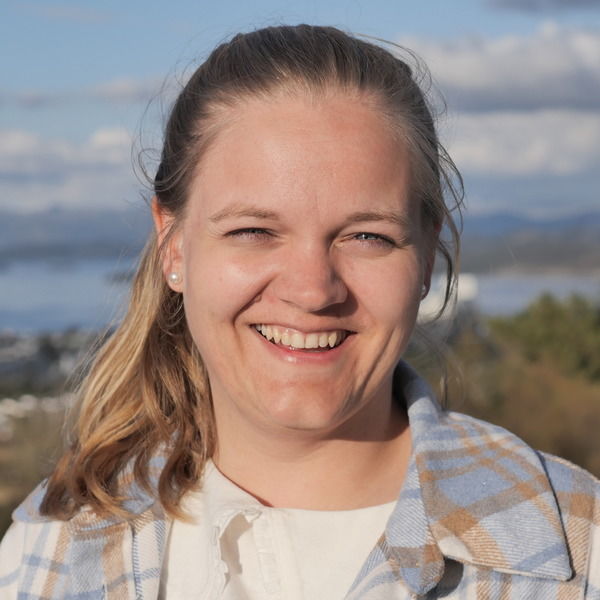 Ester Mjelde