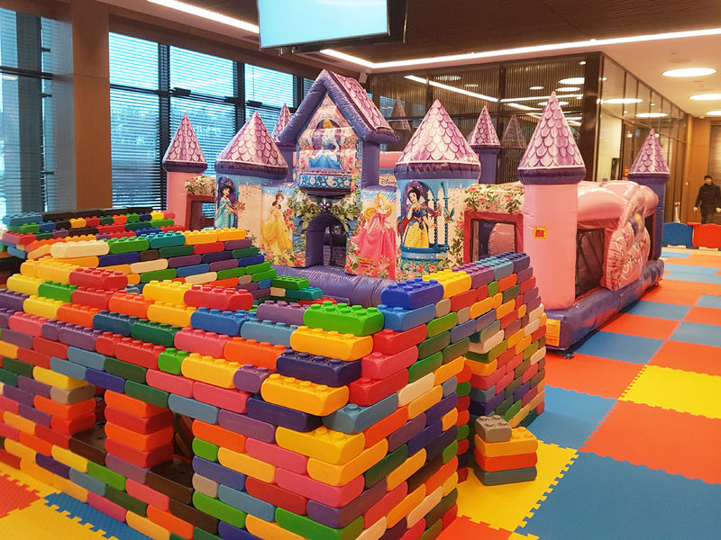 Детская игровая зона Мега-Лего