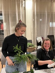 Aðventukransagerð í Ólafíustofu