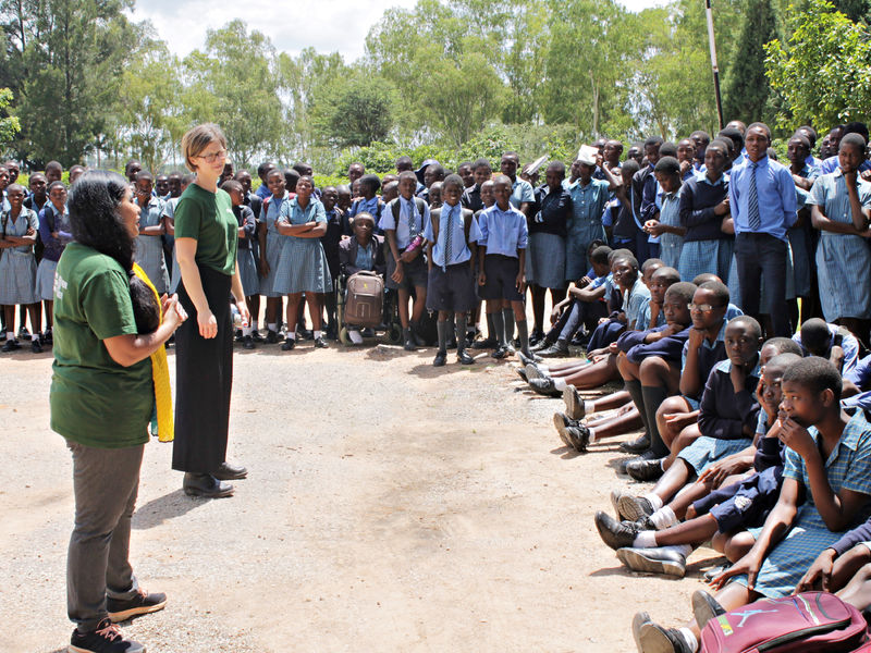 They were met with great interest from the local community, and created a lot of commitment to the project by visiting 6 schools in Mkoba, where they informed about all the possibilities for creating value from waste through proper sorting and recycling.