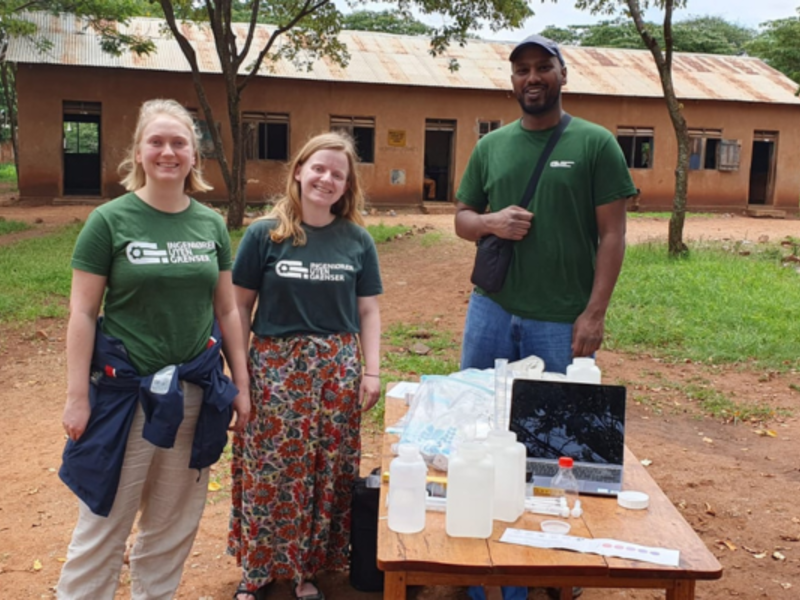 IUG teamet på plass i Haydom, Tanzania. Fra venstre: Synne, Rebecca og Jehan.