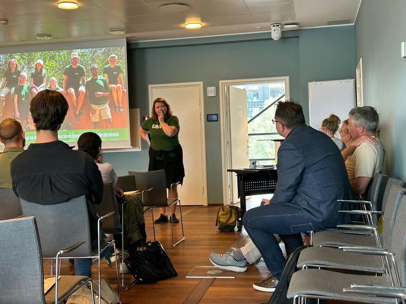 Gode spørsmål og samtaler med frivillige i Danmark.
