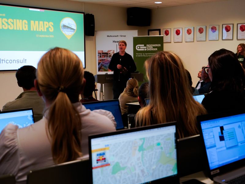 Utviklingsminister Åsmund Aukrust åpnet Missing Maps-eventet som Missing Maps-gruppa arrangerte hos Multiconsult 17. september 2025.