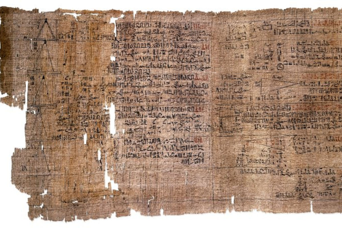 Rhind matematisk papyrus - ca. 1650 f. kr. Det dateres til regjeringen til Hyksos-kongene Apepi eller Apophis og muligens hans etterfølger, Khamudi.