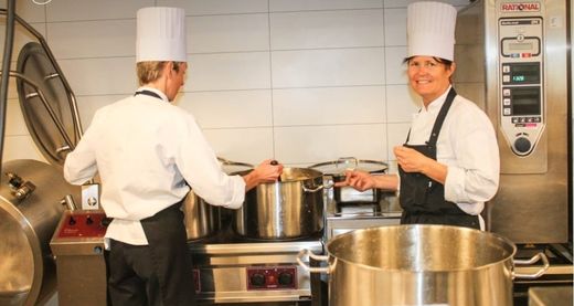 CATERING