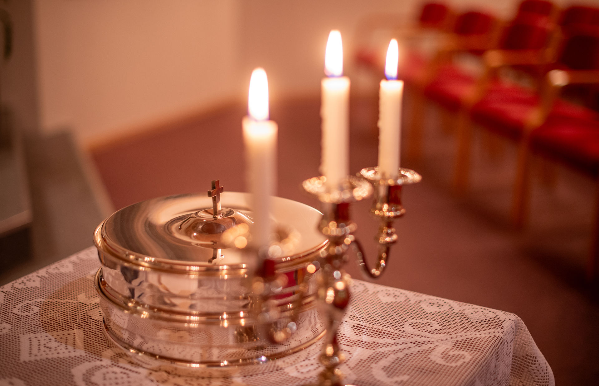 Nattverdsmøte Skjærtorsdag er en tradisjonsrik del av påskehøytiden i mange kristne fellesskap.