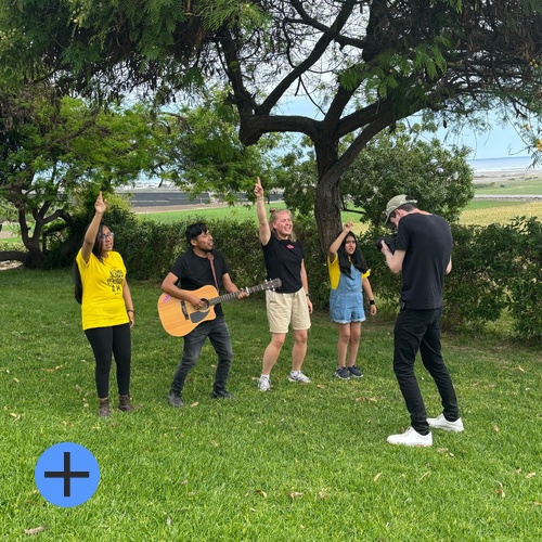 Barn samler inn til Peru