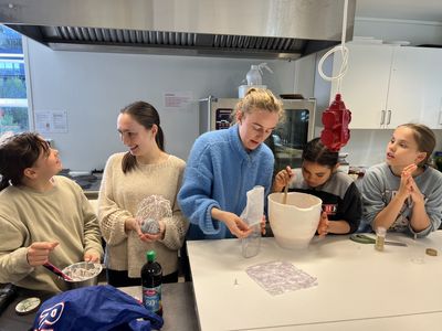 Takk for innsatsen, Jenny og Solfrid!