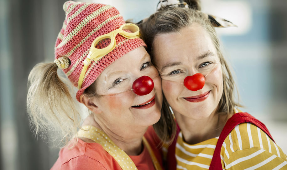 Plutselig kan alle trenge en klovn