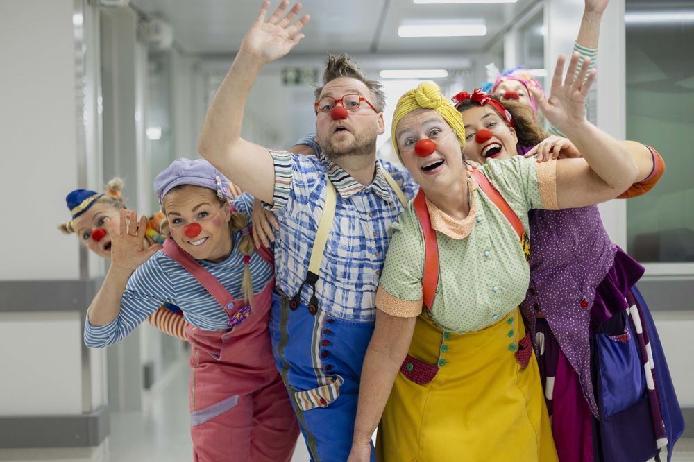 To klovner gjøgler igjen