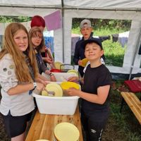 28 Vegårsheispeidere på landsleir