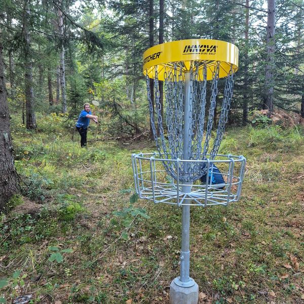 Discgolfbanen er åpen!