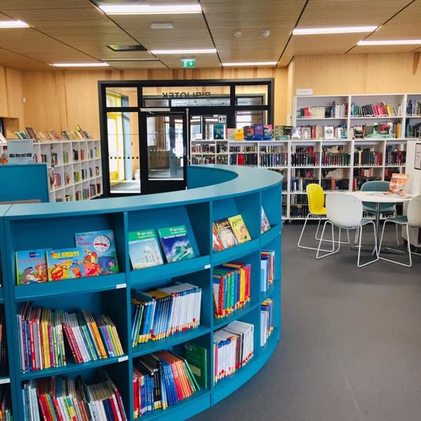 Biblioteket har langdager