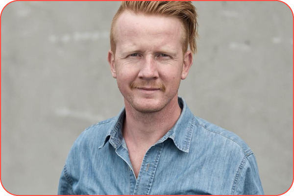 Leder oktober 2025:  Et tidsskifte – Høsten er moden