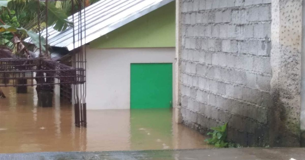 Kirkebygget i Llorrente, Østre Samar