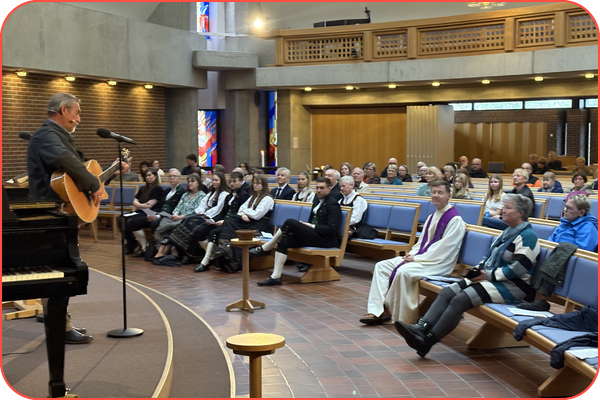 Fra Svolvær til Sykkylven: Et Liv Fylt av Guds Møtepunkter