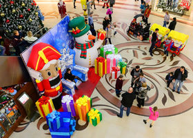 Новый год в торговых центрах и развлекательных торговых комплексах