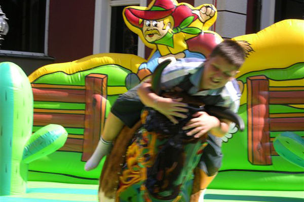 Аренда и прокат аттракционов на мероприятие для ивента