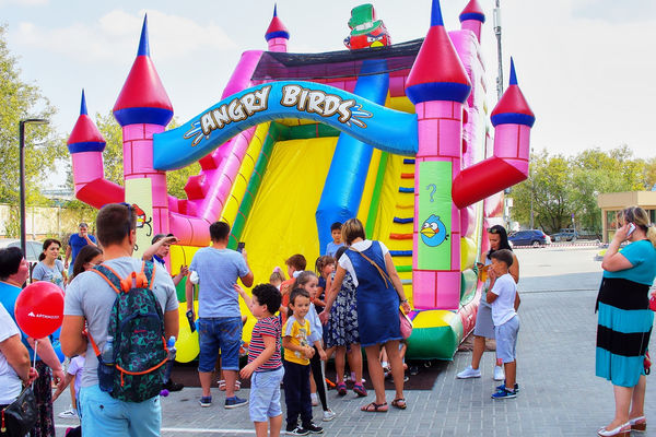 Аренда надувных батутов