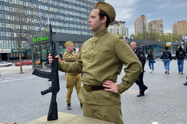 Организация и проведение мероприятия на 23 февраля.  аттракционы и развлечения на 23 февраля в офис