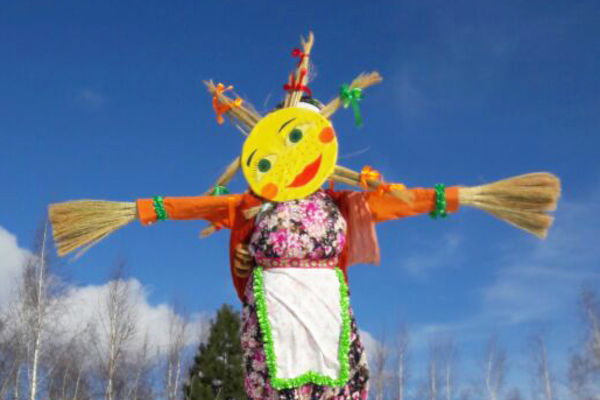 Аренда детских надувных батутов на Масленицу