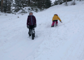 Vintertur med eller uten ski til Knaben leirskole 
