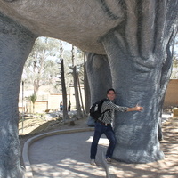På besøk i dinosaurparken i Sucre, Bolivia sommeren 2010.