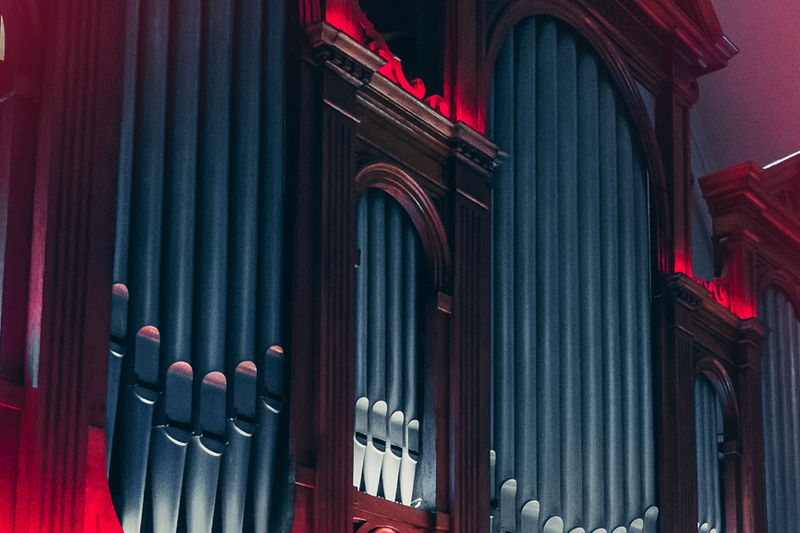 Ave Maria: орган, вокал и гитара