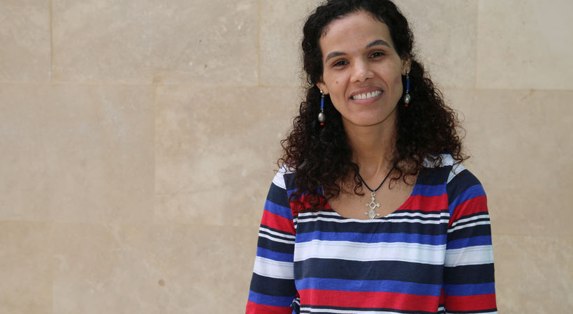 Samia fra Tunisia  er produsent for kristne TV-programmer i Nord-Afrika. Hun ønsker å gi videre til andre det håpet hun har funnet i Jesus.