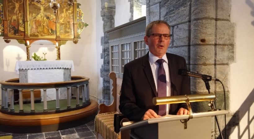 70 års gave til Norea og Nord-Korea