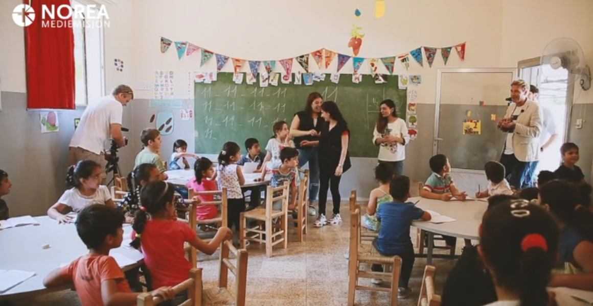 Møte med Child Center i flyktningeleir i Libanon.